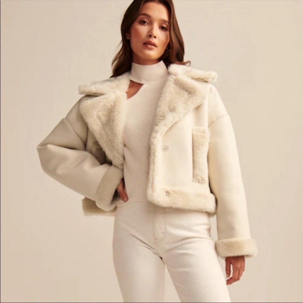 NWT Abercrombie Faux Fur Oversized Short Sherpa Lined Vegan Leather Coat